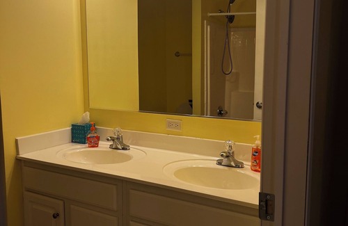 Stewart House | Catch and Relax! Private Family friendly house w/5 acre fishing pond.