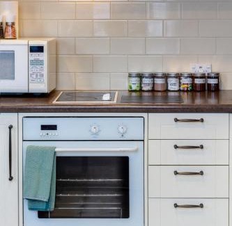 Christchurch City Centre Apartment | Cathedral Square Apartment 2 bed