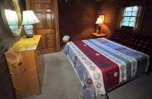 Oliverea Cabin | Catskill Cabin with Fireplace 2 br