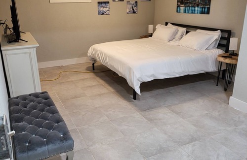 Loch Sheldrake House | Catskills getaway w/private pool, game room and basketball/soccer court