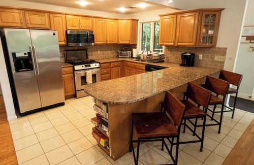 Monticello Ski Chalet | Catskills Lakefront Escape with Hot Tub