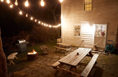 Rensselaerville House | Catskills retreat on 4.5 acres w/fully stocked kitchen and fire pit—Sleeps 9