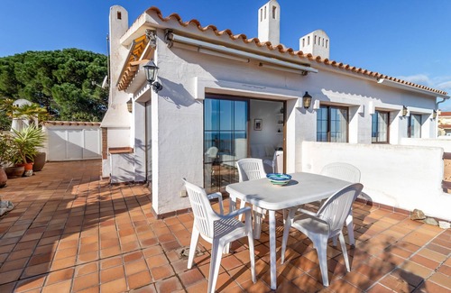 Llanca Apartment | Cau del Llop 77 Apartment with terrace and views