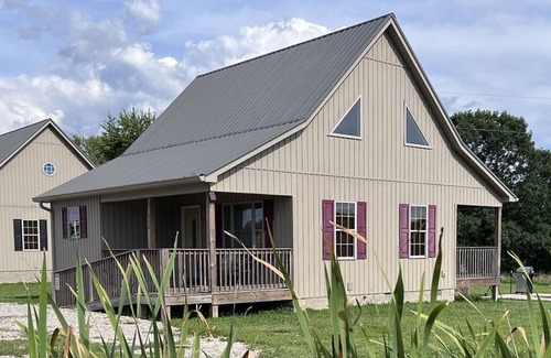 Farmers Cabin | Cave Run Lake/Morehead State University Area Fully Equipped, Private Cabin