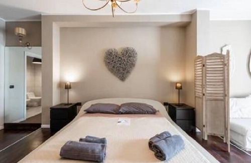 Bari City Centre Apartment | Cavour Room 5 Suite