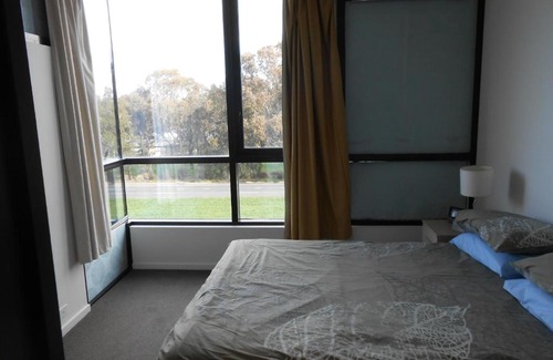 City West Apartment | CBD ARTments in Cultural precinct
