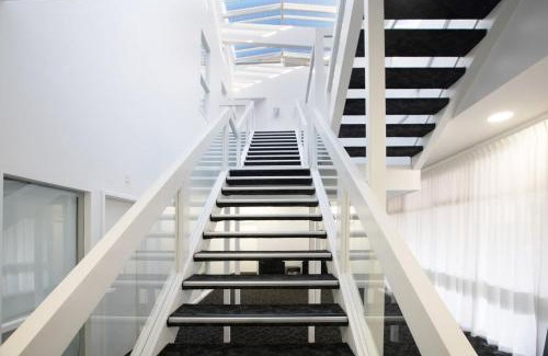 Adelaide Central Business District Hotel | CBD premium location Studio
