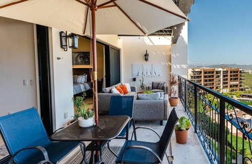 Los Cabos Condo | CCV Quivira-2Bedroom Penthouse w/Rooftop Patio, Ocean Views, Golf