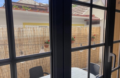 Trafaria Apartment | Cecílio's - where the Tagus meets the sea