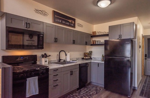 Butternut Cabin | Cedar Cove Cabin 2