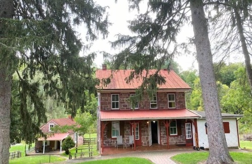 Mohnton House | Cedar Glen Farm Guesthouse