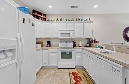 Camdenton Condo | Cedar Heights 464 - Charming lakeview condo