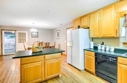 Cedar Mountain House | Cedar Mountain House on 12 Acres - Near Trails!