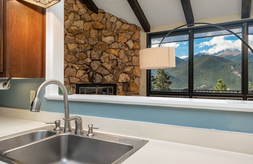 Windcliff Estates House | Cedar Upper Vacation Home at Windcliff by RedAwning