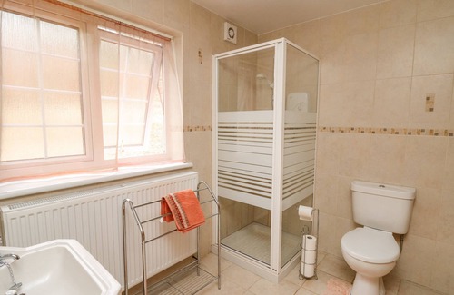 Llanidloes Cottage | CEFN COTTAGE, family friendly, with open fire in Llanidloes