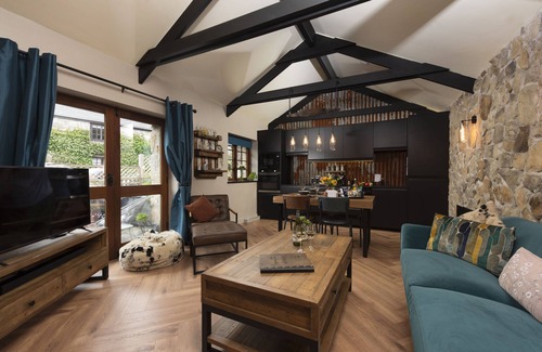Carnhell Green Cottage | Celebrating the unique, whilst being inspired by its traditional roots, this former farm dairy shed