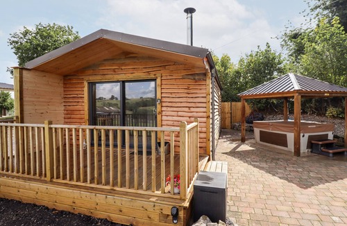 Ruthin Cottage | CELYN, romantic, character holiday cottage in Cyffylliog