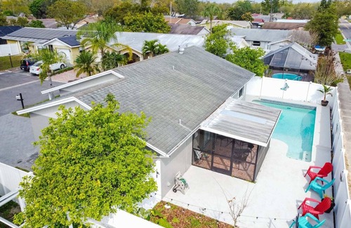 Timberlane Woodlake House | Cenrally Located to all that Tampa has to offer.