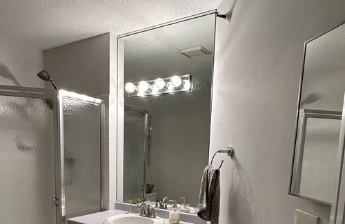 Edina Condo | Centennial Lakes Artists Condo