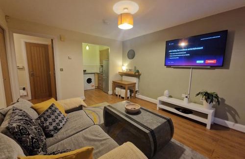 The Westside Apartment | Central 1-Bed Flat near Broad St, NIA and Mailbox