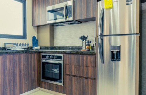 Colonia Cuauhtemoc Apartment | Central 2BR Apt near Angel w/Rooftop Gym | Piso 3