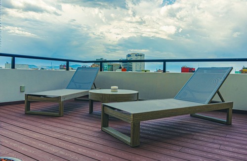 Colonia Cuauhtemoc Apartment | Central 2BR Apt near Angel w/Rooftop Gym | Piso 3