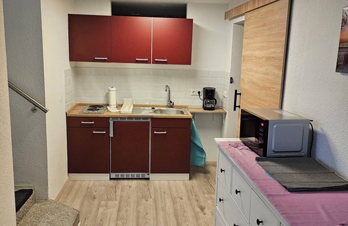 Suedviertel Apartment | Central apartment 70 m² up to 4 persons - close to the main station & trade fair Essen