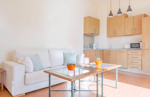 Old Town Apartment | Central Apartment with Roof Top Terrace, Wi-Fi and Air Conditioning