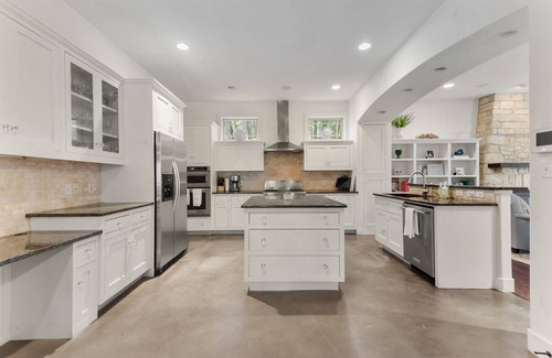 Tarrytown House | Central Austin Home w/Pool/Spa/5 mins Downtown