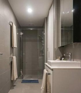 Spring Hill Apartment | Central Brisbane 2BR Apt - Pool, Gym & Big Balcony M25