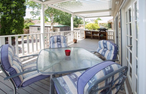Ballarat House | Central, Classic, Contemporary , Comfortable, Convenient , Charming