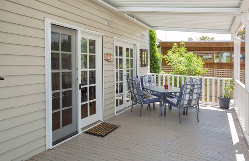 Ballarat House | Central, Classic, Contemporary , Comfortable, Convenient , Charming