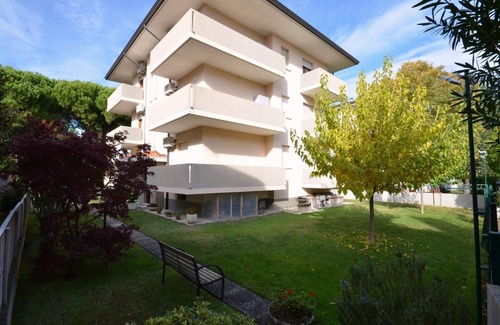 Lignano Sabbiadoro Apartment | Central Comfort with Terrace in Lignano Sabbiadoro