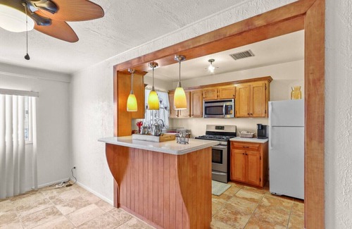 Timberwolf House | Central El Paso. 7 mins to Ft Bliss.