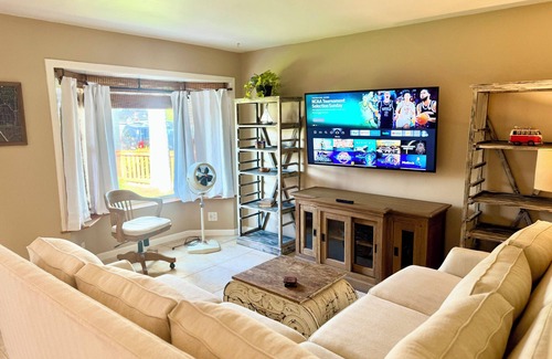 Encinitas House | Central Encinitas, 1.4 Miles from Beach