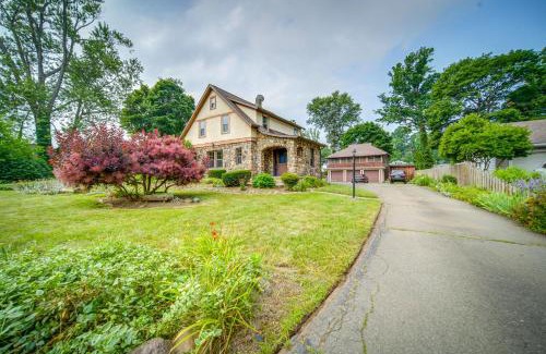 Erie House | Central Erie Vacation Rental about 2 Mi to Beach!