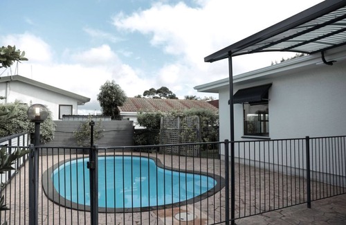 Hastings House | Central Hastings with In-ground Pool