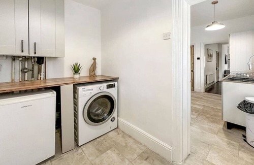 Northampton House | 🌟Central House - Free Parking + Pool Table + Wifi🌟