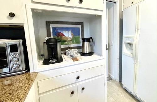 Concord House | Central location, spacious bedrooms, long term stay, and pet friendly!
