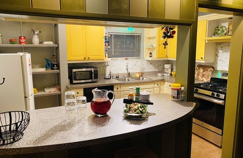 Palo Verde House | Central location with all the right amenities for the perfect vacation.