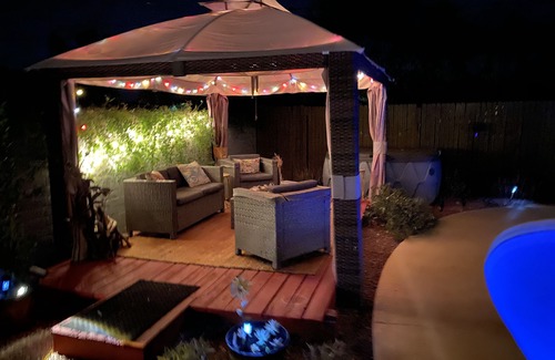 Palo Verde House | Central location with all the right amenities for the perfect vacation.