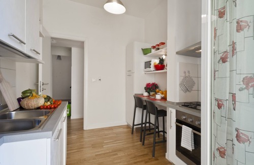 Appio Latino Apartment | Central, next to the Metro, overlooking the famous Appia Antica Park