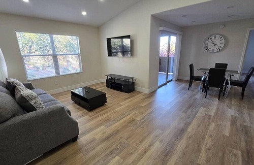 Silverado Ranch Apartment | Central /Prime Location in Henderson