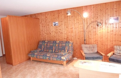 Saint-Jean-dʼAulps Apartment | Central studio with pool and parking in Saint-Jean-d'Aulps