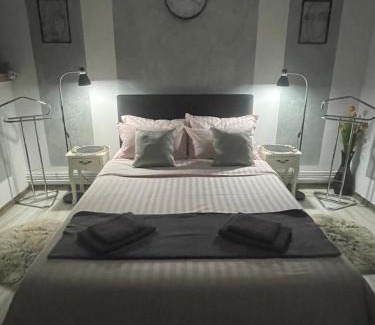 Hunedoara Apartment | central studio LCS
