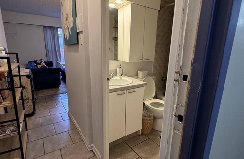 Ahuntsic Apartment | Central Studio /Near Metro /Queen Bed /Sleeps 2