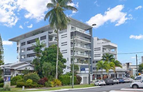 Cairns Apartment | Central Two-Bedroom Apartment with City Views
