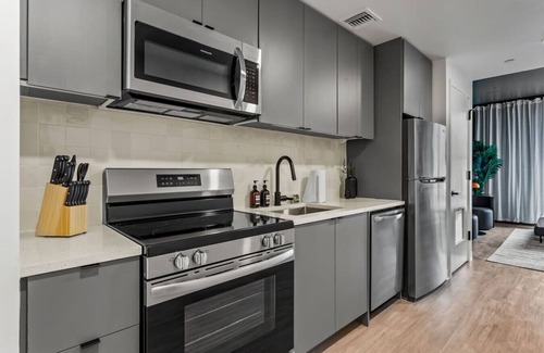 Historic Ybor Apartment | Central Ybor Studio | Free Parking | Mins to DT!