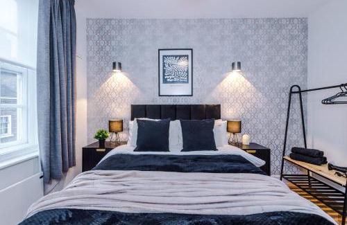 York Apartment | Central York Penthouse With Private Roof Terrace