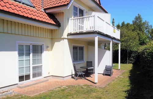 Ostseebad Prerow Apartment | Centrally located apartment close to the beach for max. 4 pers. with terrace, WLAN, washing machine